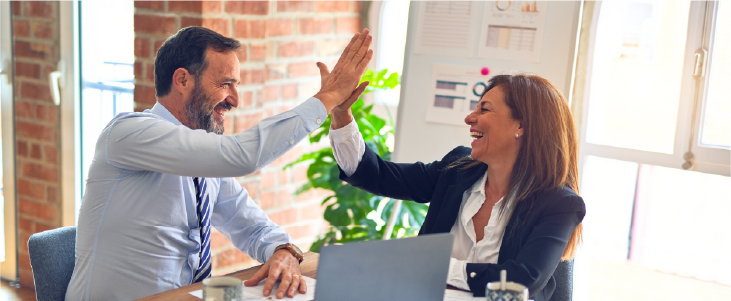 Employee appreciation; 6 differences between rewards and recognition in the workplace